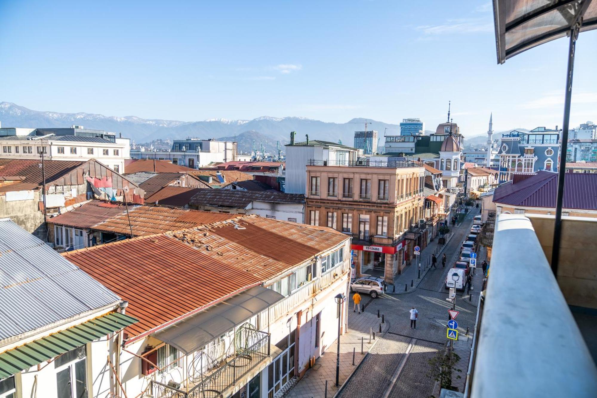 Hotel Mireosi Batumi Exterior photo
