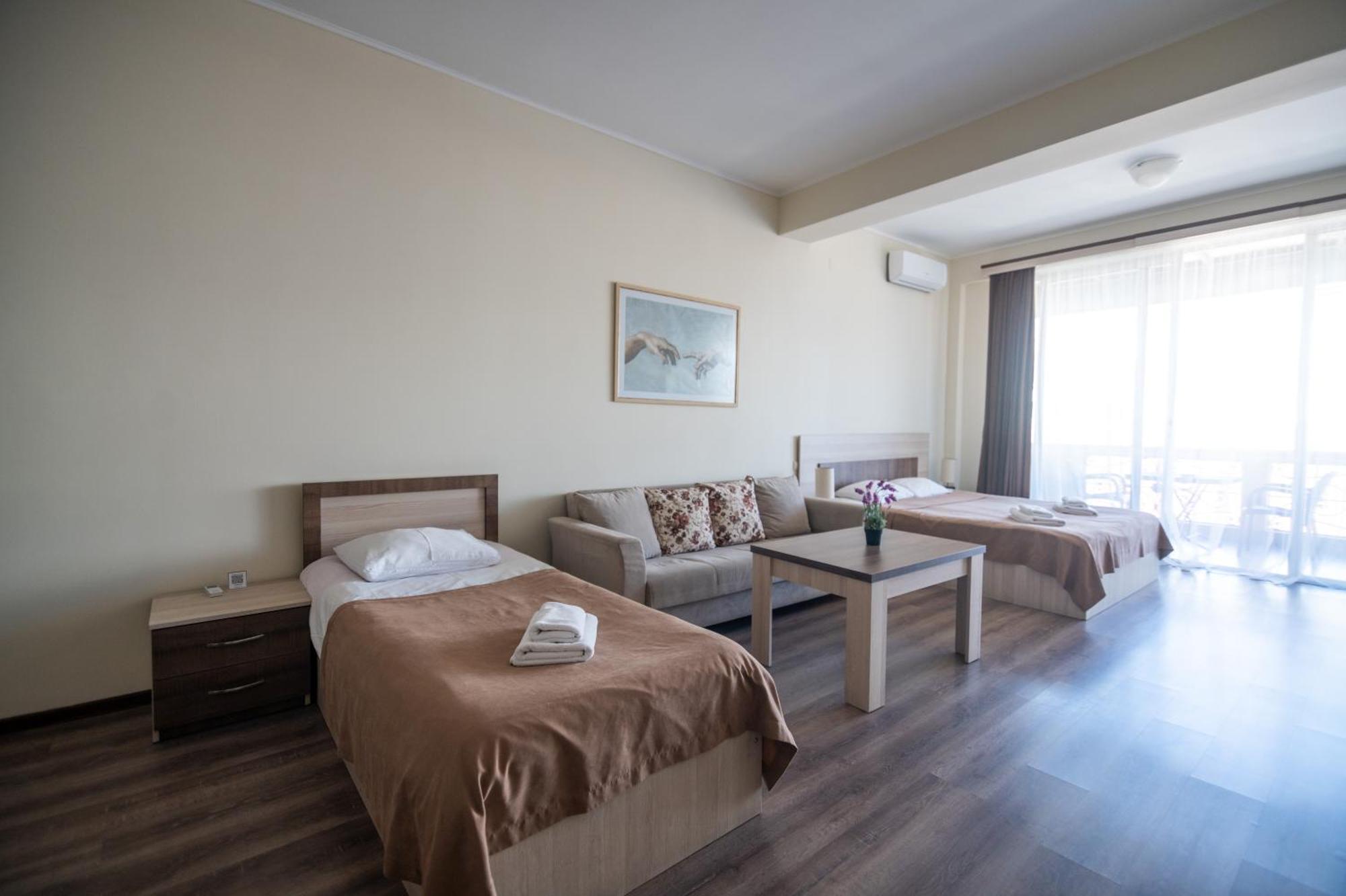 Hotel Mireosi Batumi Exterior photo