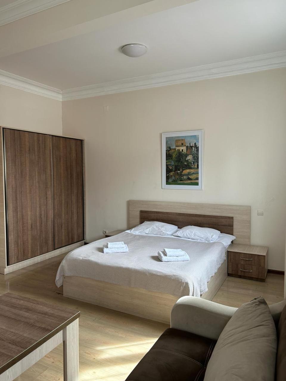 Hotel Mireosi Batumi Exterior photo