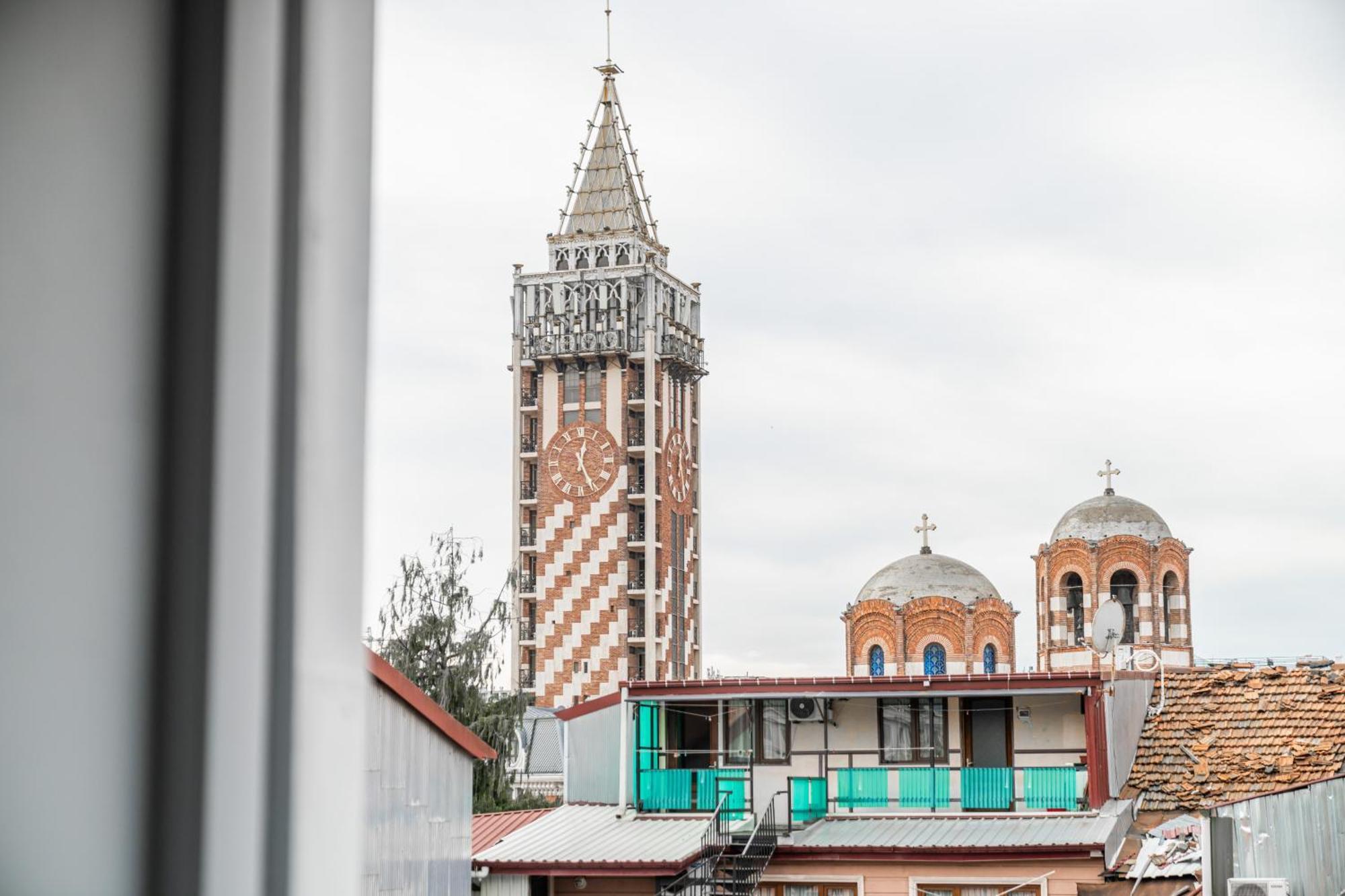 Hotel Mireosi Batumi Exterior photo